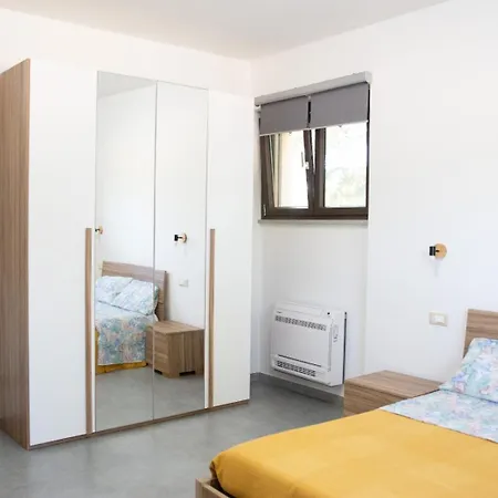 Vacanze Marinella 아파트 비베로네